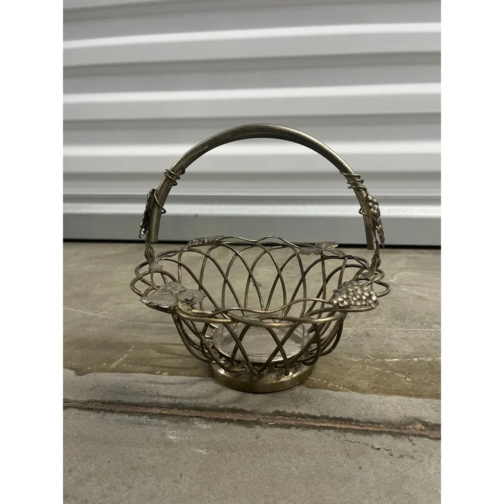 Studio Silversmiths Silver Plated Grapevine Wire Basket with Handle Centerpiece